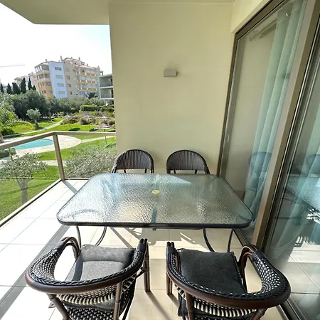 New Stunning Ocean Aprt In 